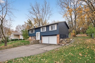 16941 Gannon Way W, Rosemount, MN 55068