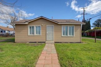 340 N 7th St, Chowchilla, CA 93610
