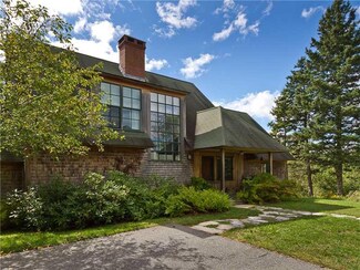 879 Indian Point Rd, Mount Desert, ME 04660