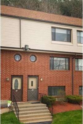 82 Sterling Ln, Haverhill, MA 01835