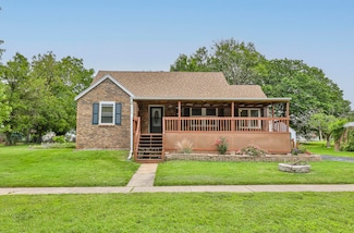 410 N Crittenden St, Marshfield, MO 65706