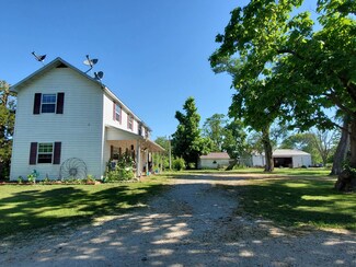 5033 County Road 2980, Willow Springs, MO 65793