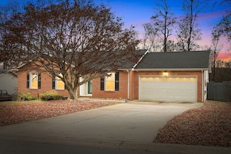 429 Sarah Dr, Clarksville, TN 37042