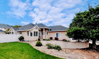 818 Summit Dr, Smithfield, UT 84335