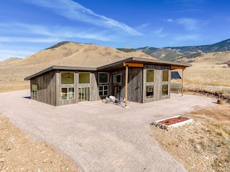 17 Valley View Ln, Eagle Nest, NM 87718