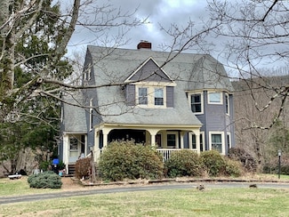 8 Maple Ave, Erving, MA 01344