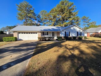 111 Tazewell Ct, Dothan, AL 36305