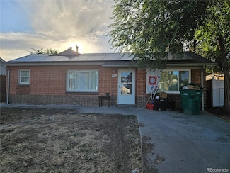 1749 Macon St, Aurora, CO 80010