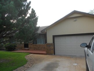 1400 W 51st St S, Wichita, KS 67217