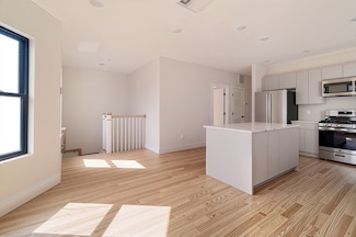 50 Crescent Ave Unit 2, Dorchester, MA 02125
