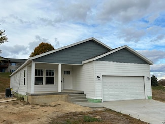 1104 Knower Ave, Hillsboro, WI 54634