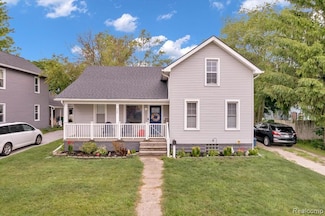 720 Vine St, Saint Clair, MI 48079