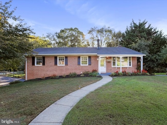 1056 Valleybrook Dr, Hagerstown, MD 21742