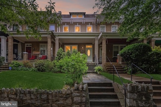 422 Hamilton St NW, Washington, DC 20011