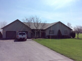 802 S 3rd St, Flora, IN 46929