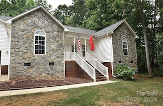179 N Hazelwood Dr, Mocksville, NC 27028
