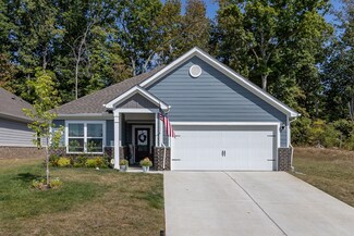 1007 Autumnwood Dr, Dickson, TN 37055
