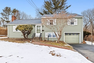 27 Hughey Rd, Scituate, MA 02066