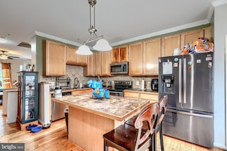 644 Luthardt Rd, Middle River, MD 21220