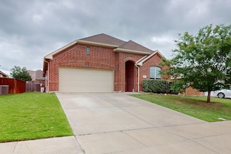 5012 Spruce St, Krum, TX 76249