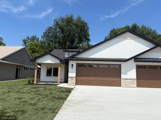 1198 Cypress Dr W, Annandale, MN 55302