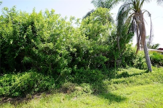 507 Meridan Ave NW, Port Charlotte, FL 33952
