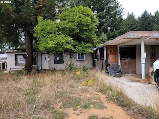 96949 Hampton Rd, Brookings, OR 97415