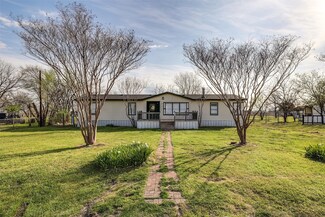 121 Woolard Dr, Alvarado, TX 76009