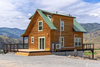 11 Backcast Rd, Methow, WA 98834