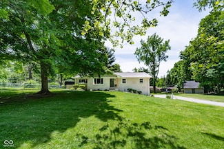 6799 Lakeshore Dr, Avon, IN 46123
