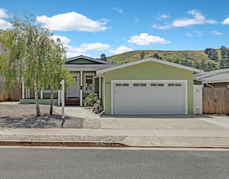 360 Fairway Dr, Pacifica, CA 94044