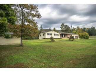 145 Escape Mountain Rd, Hampton, TN 37658