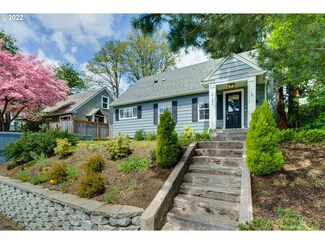2123 N Sumner St, Portland, OR 97217