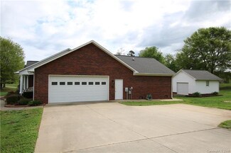 134 Chickasaw Dr, Shelby, NC 28152
