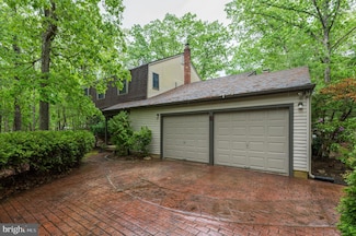 2 Wicklow Dr, Tabernacle, NJ 08088