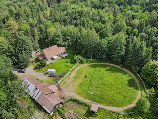 2054 Whitefield Rd, Bethlehem, NH 03574