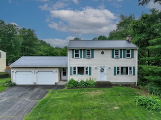 17 Plainfield St, Enfield, CT 06082