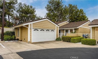 10 Greenbriar Unit 31, Irvine, CA 92604