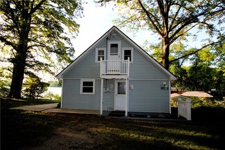 35 Shorts Dr, Neoga, IL 62447