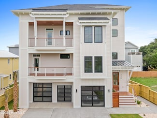 220 Georgia Ave, Carolina Beach, NC 28428