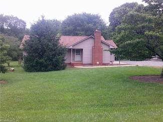 1942 Brier Ln, Graham, NC 27253