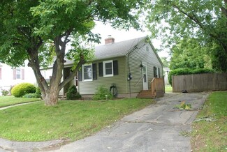 6 Woodridge Rd, Worcester, MA 01606