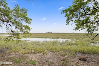 71 Tropicana Rd, St. Helena Island, SC 29920