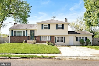 12 Walton Rd, Mount Holly, NJ 08060