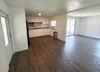 2505 E Bay Dr Unit 77, Largo, FL 33771