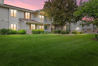 7107 98th Ave Unit J, Kenosha, WI 53142