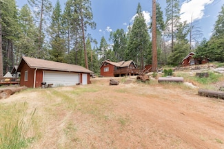 1998 Tienken Ave, Camp Nelson, CA 93265