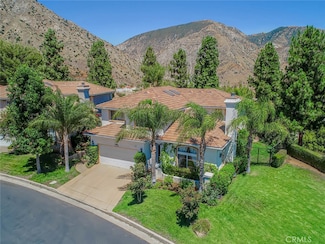 13910 Mountain View Place, Sylmar, CA 91342