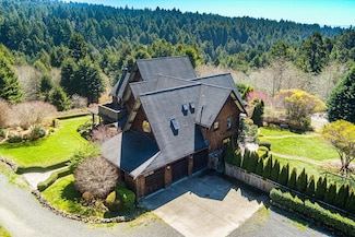 174 Fox Farm Rd, Trinidad, CA 95570