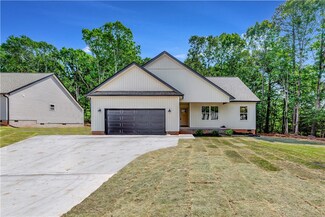 547 Lebanon Rd, Pendleton, SC 29670